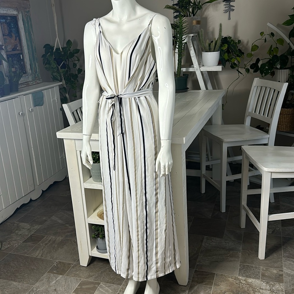 Wildfire size, large adorable striped jumpsuit V-neck waist tie, wide leg